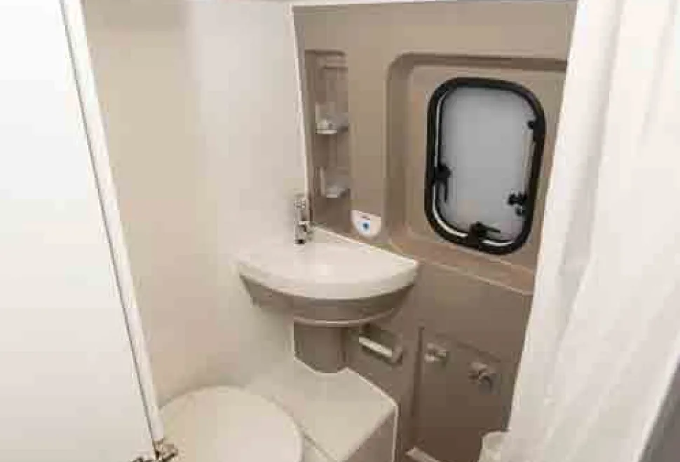 Hobby-Vantana-washroom-2-77008