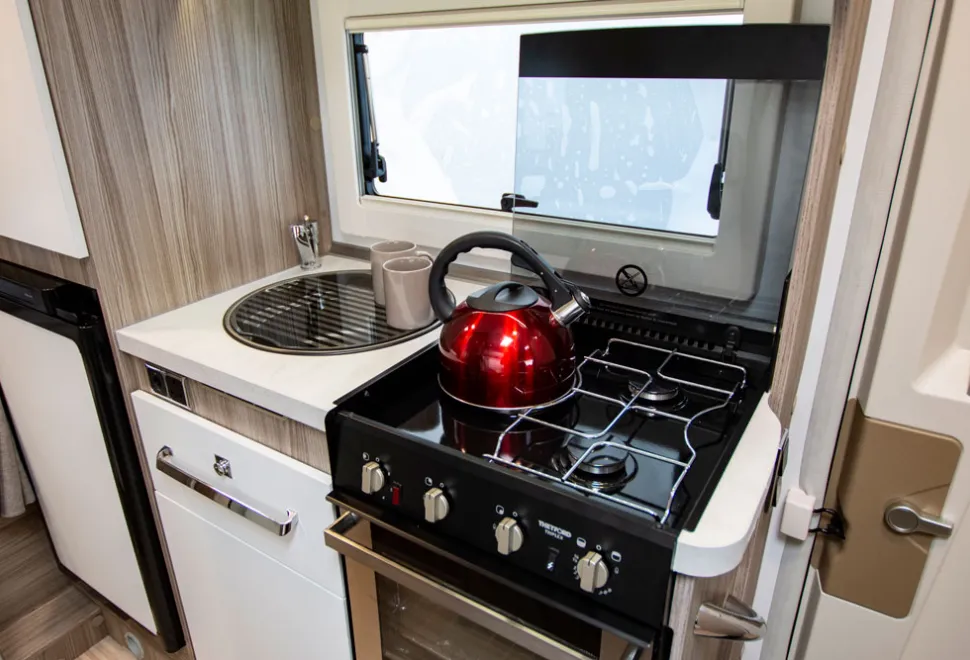 313-Kitchen-2-27740