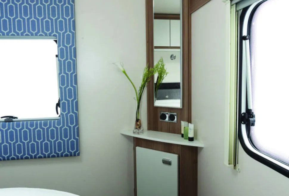 A-corner-dressing-table-with-mains-power-and-delay-swtich-lighting-w800-18341