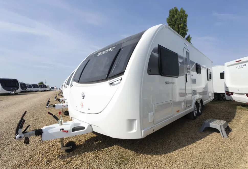 Swift-Siena-exterior-65224