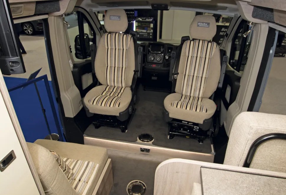 WildAx-Pulsar-cab-seats-17666