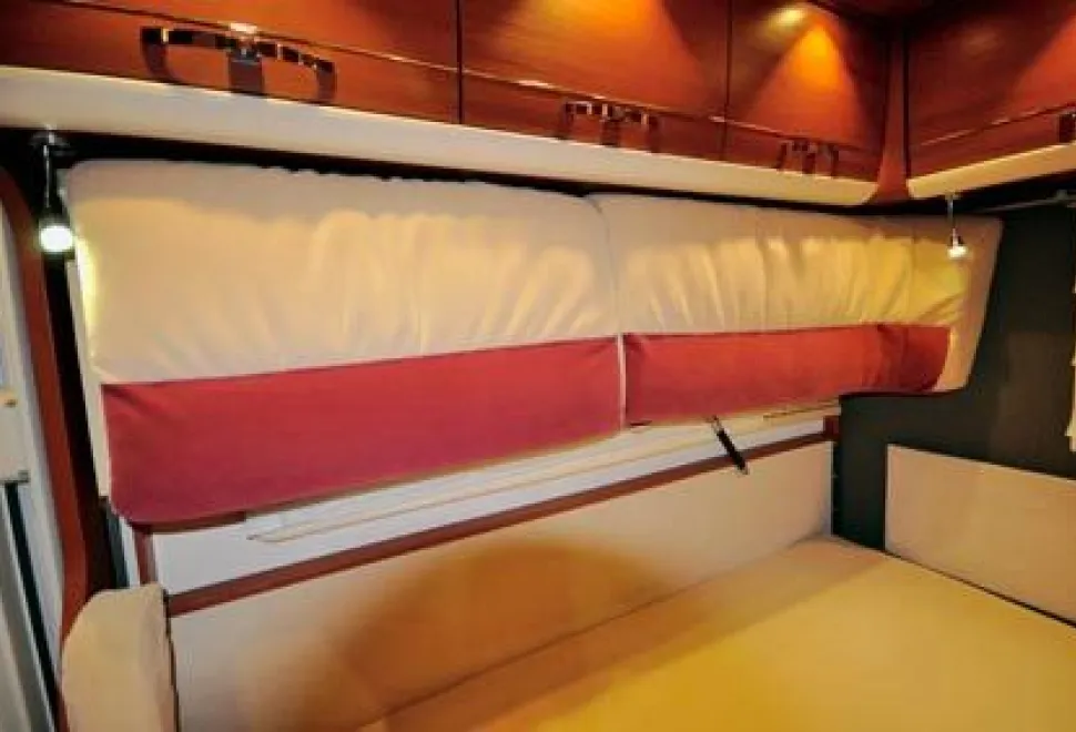 rhp_Goes with bed shot