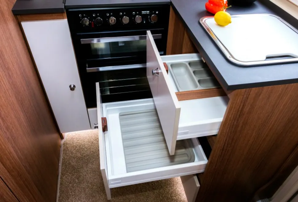 Lots-of-storge-space-and-somewhere-convenient-to-put-the-drainer-when-it&rsquo;s-not-in-use-07845