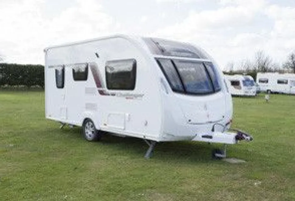 rhp_Swift Challenger Sport 422 EXTERIOR