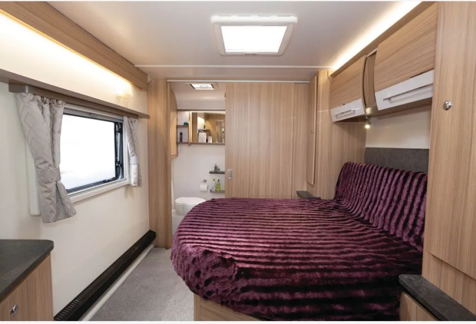 Bailey-Pegasus-Grande-SE-Bologna-bedroom---Richard-Chapman-04457