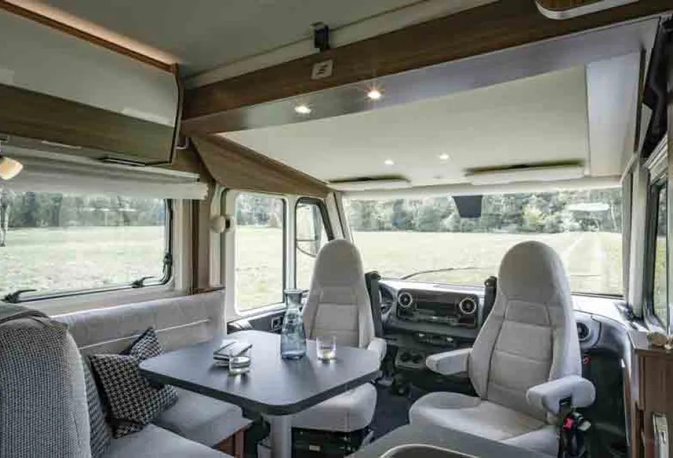Hymer-B-Class-cab-42777