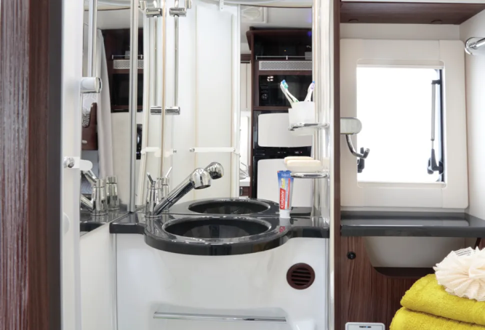 BenimarMileo313_Bathroom-86703