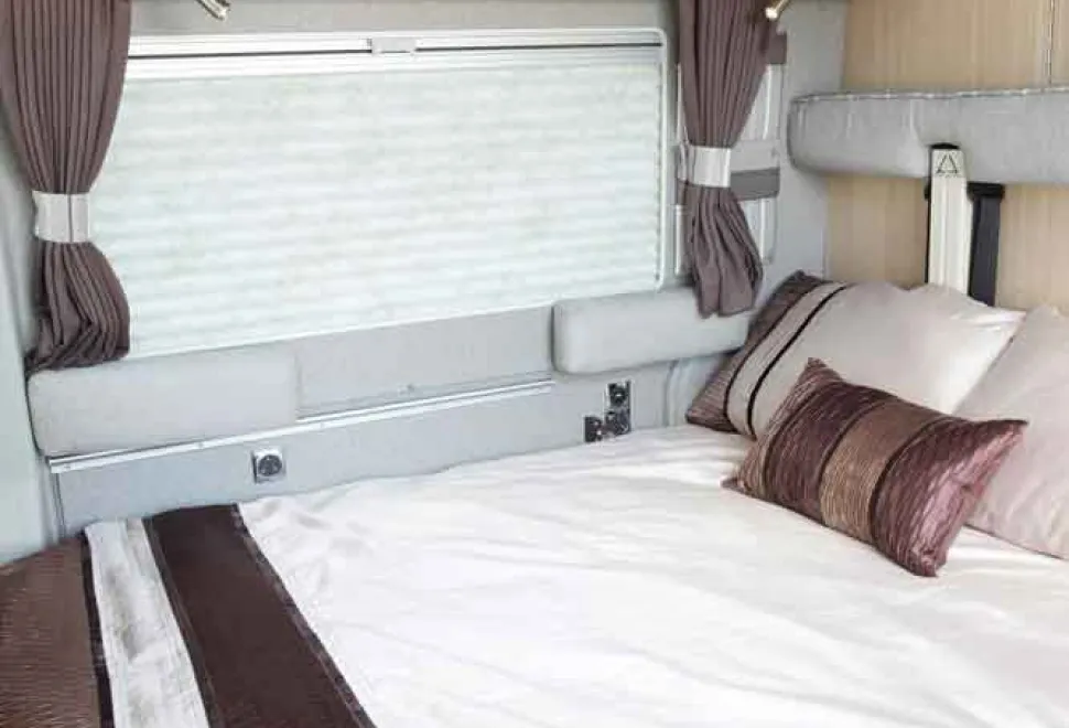Fairford_bedroom-25979