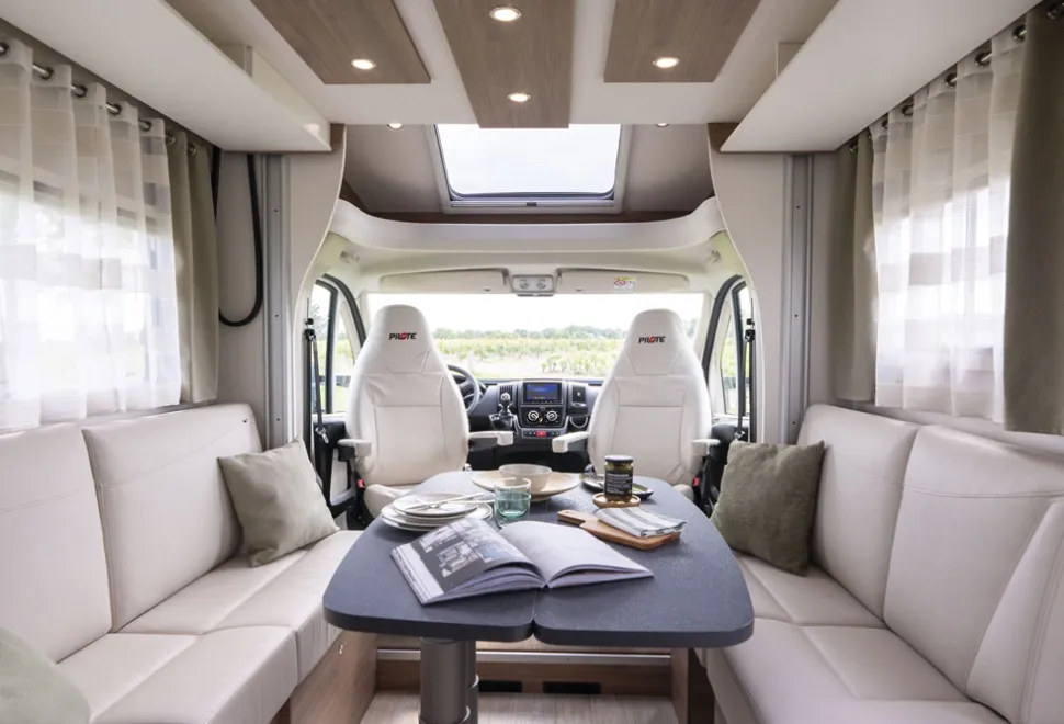 Pilote-lounge-42982