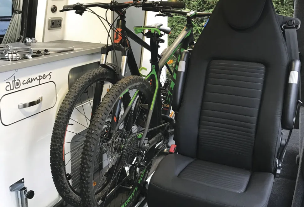 Thule_Camper_bike_rack-76517