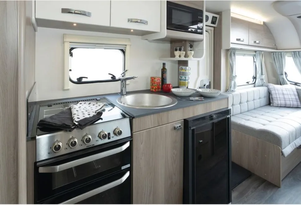 Sprite Grande Quattro DB kitchen (photo courtesy of Richard Chapman)