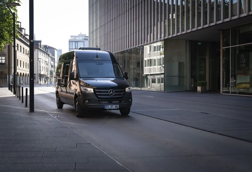 Hymer_Camper_Vans_Free_S_exterior_view_c_Hymer_GmbH_und_CoKG_5-07634