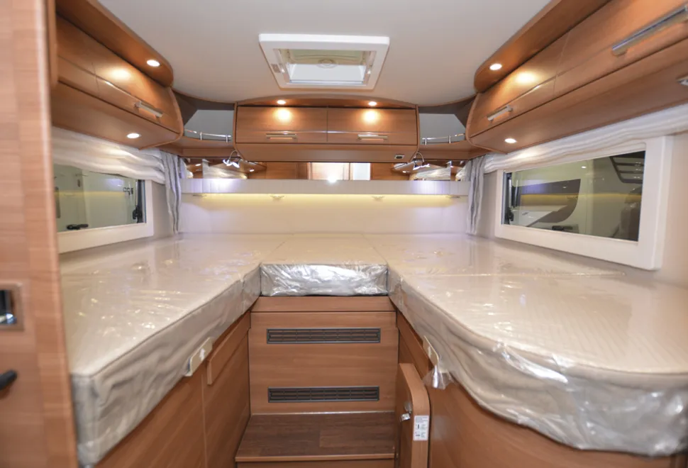 Carthago-C-line-I-4.9-LE-L-beds-34306