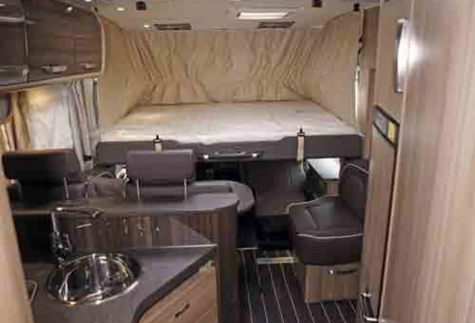 Knaus-view-to-bedroom-66918