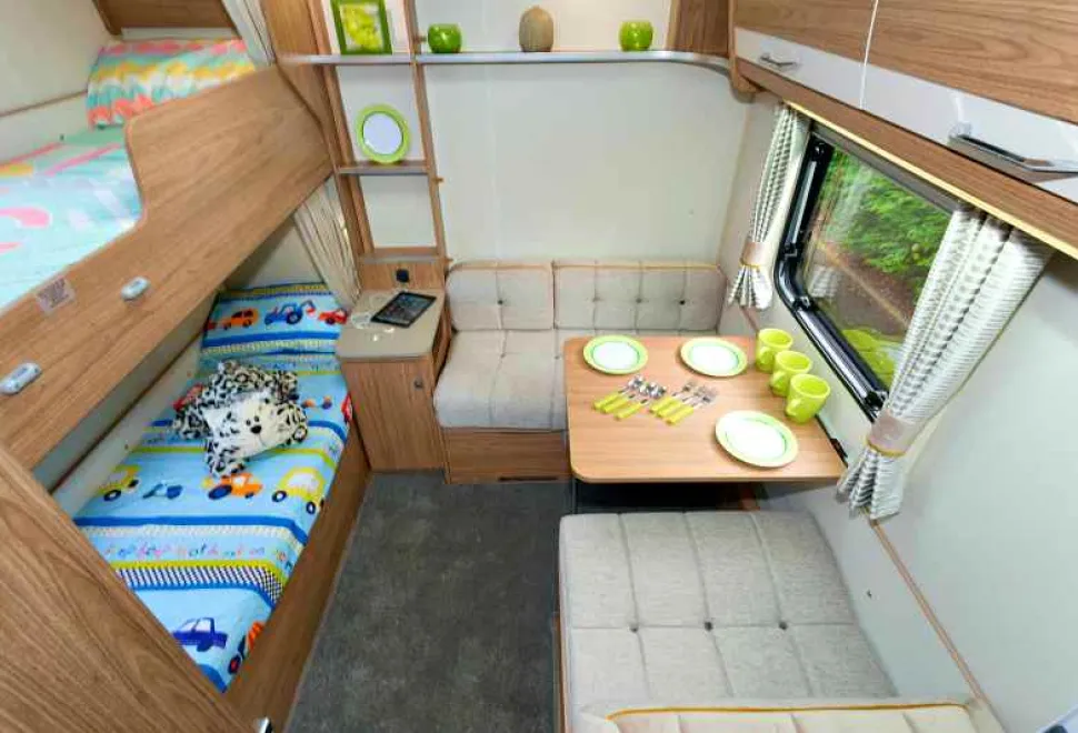 A-brilliant-kids&rsquo;-zone-with-bunks-and-a-dining-play-area3-22893