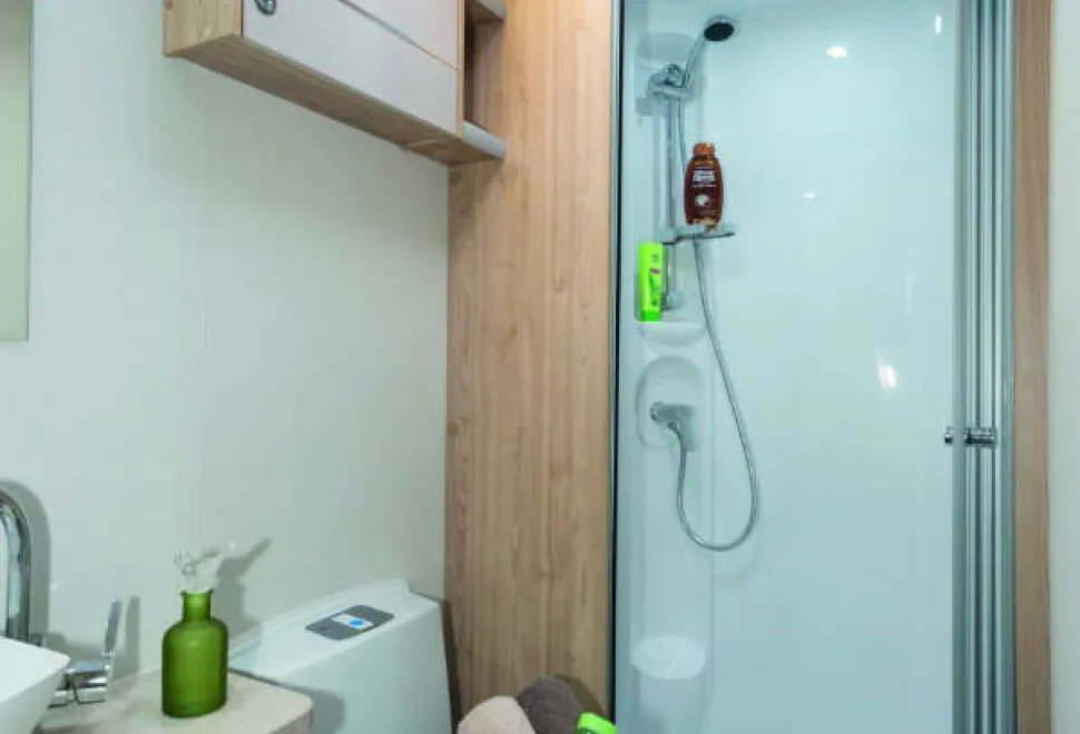 Tucked-away-alongside-the-bed-yet-plenty-large-enough!-w600-72454