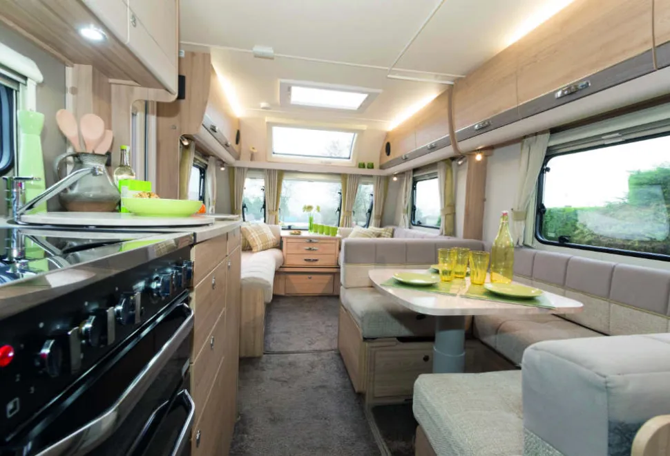 Thus-is-one-of-the-biggest-caravans-you-can-buy-w1000-73978