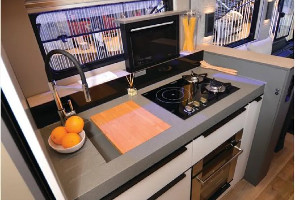 Niesmann + Bischoff Flair 880 A-class motorhome kitchen