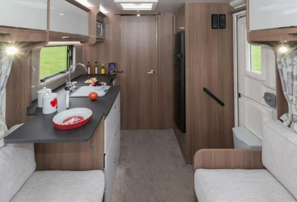 The-Segovia-looks-a-lengthy-tourer-even-with-the-central-door-closed-w800-54029