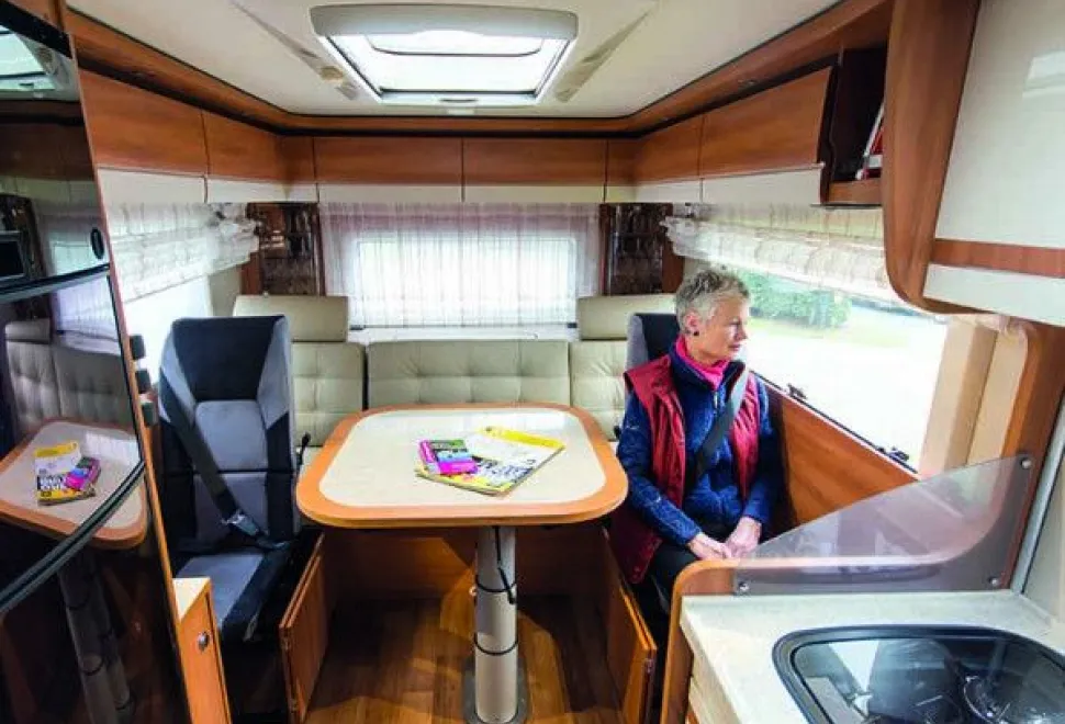 rhp_Hymer interior