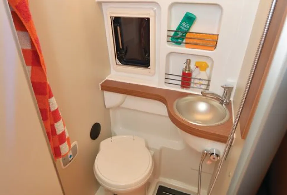 Westfalia Columbus 640 E high-top campervan washroom
