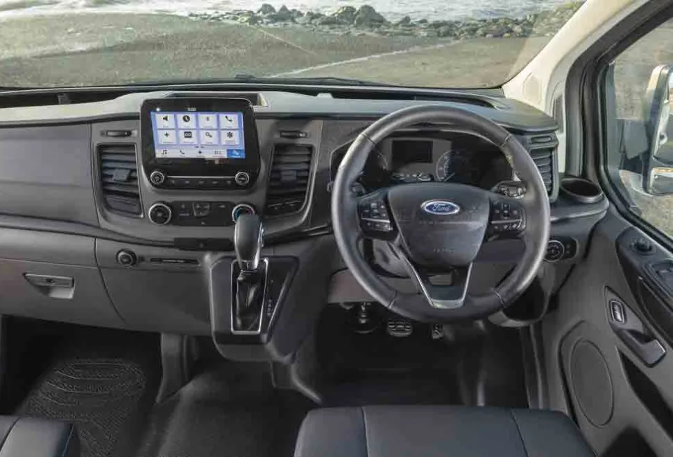 Ford_Transit-Lunar-dashboard-86981