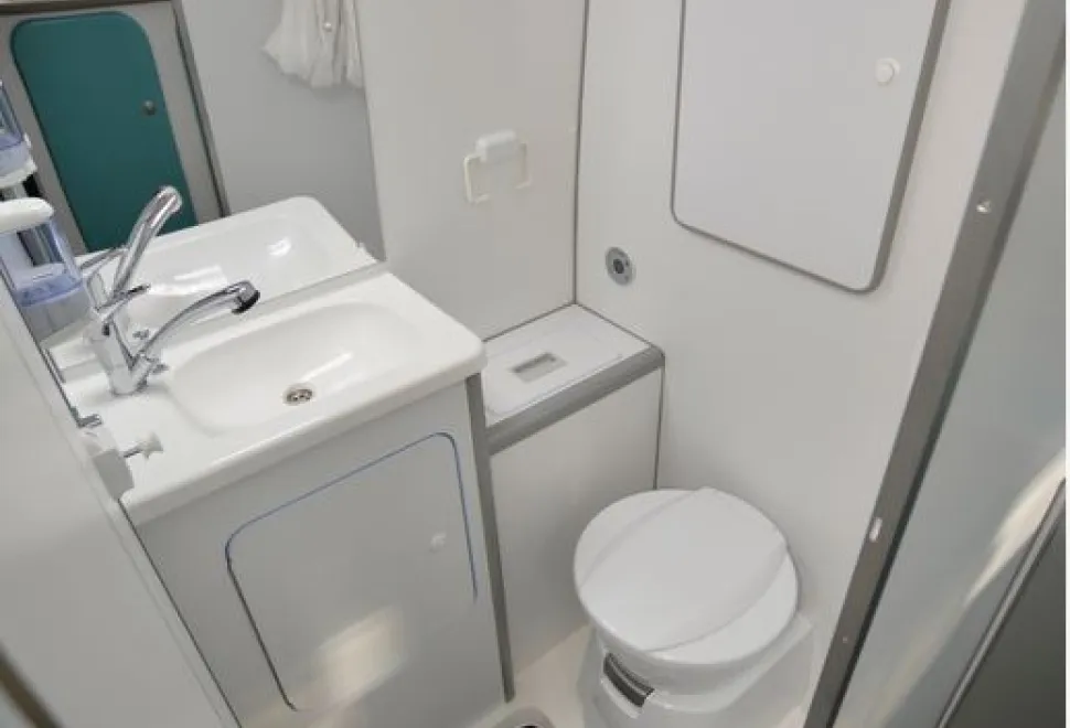 The-Murvi-Pimento-XL-SB-campervan-washroom-71656