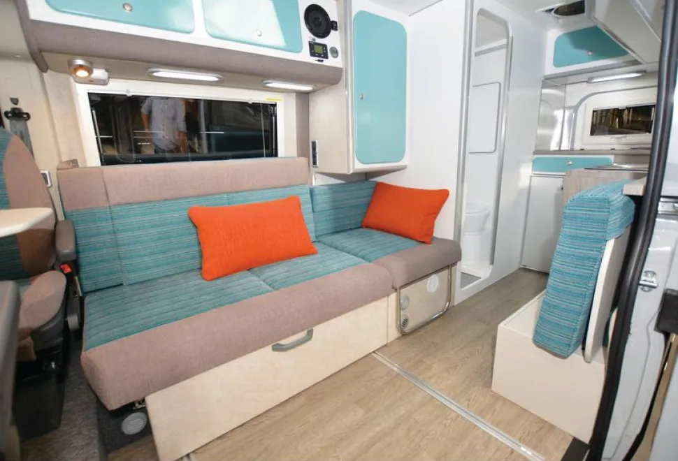 The-Murvi-Pimento-XL-SB-campervan-interior-73141