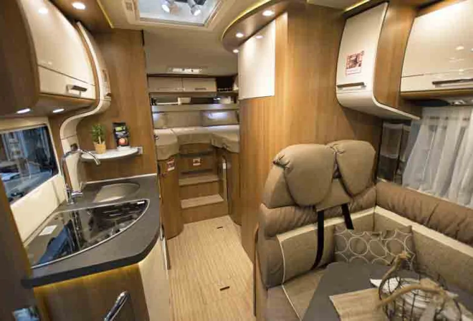 Carthago-C-tourer-internal-43005