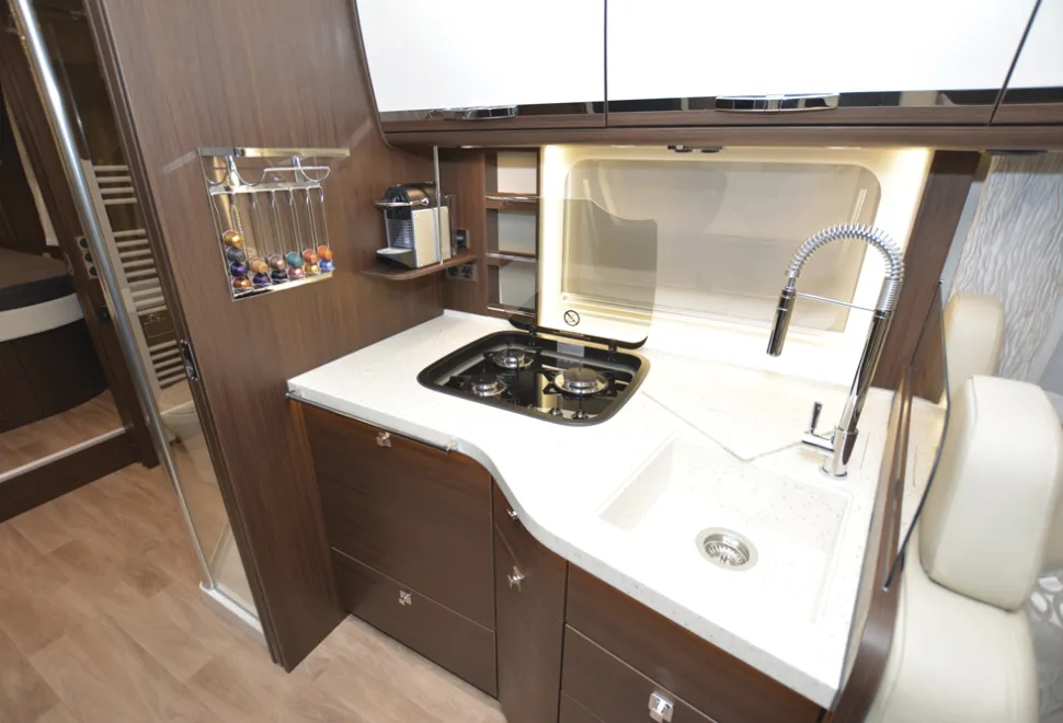 Morelo-Palace-90-M-Jubilee-Edition-kitchen-66151