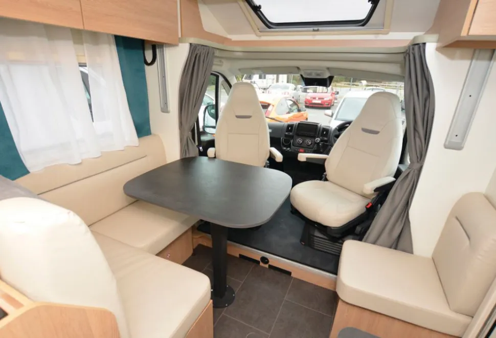 Joa-Camp-70Q-motorhome-lounge-20020