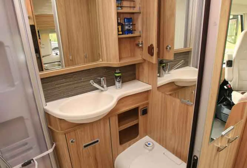 Hymer-Exsis-I-588-4-82996