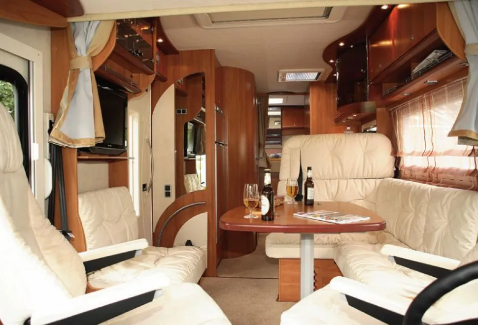 rhp_General interior looking rear