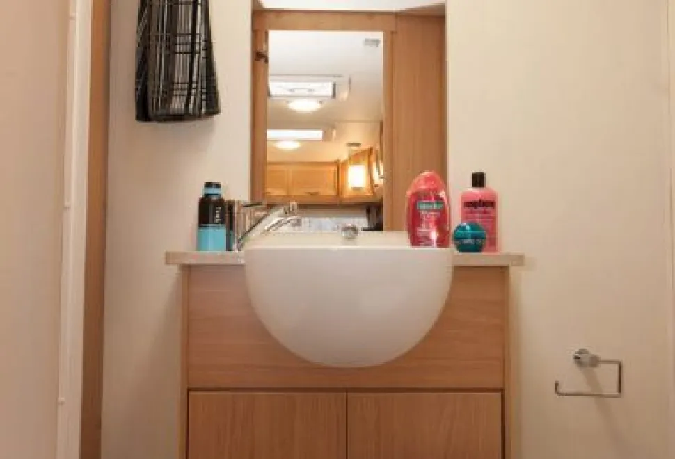 rhp_This shower room looks anything but budget!