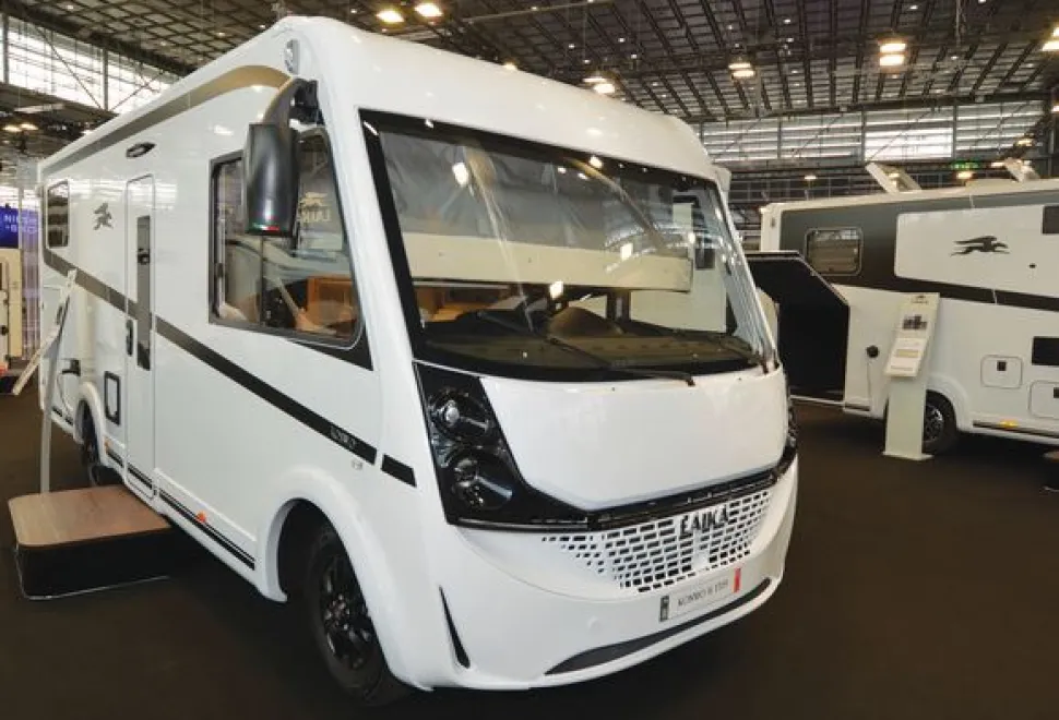 Laika Kosmo H 1319 A-class motorhome