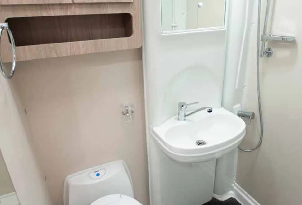 Auto-Sleeper-Bourton-washroom-69151