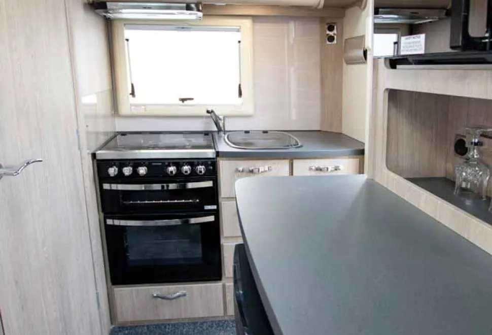 Auto-Sleeper-Bourton-kitchen-69636