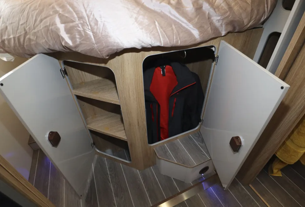 Roller-Team-743-bed-storage-58928