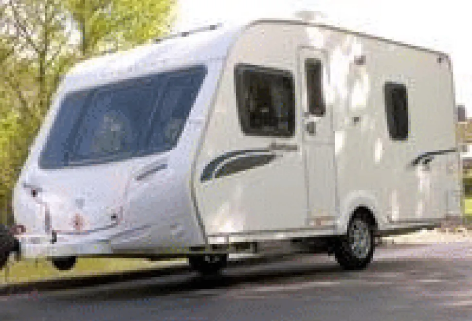 rhp_SterlingEuropa470carav