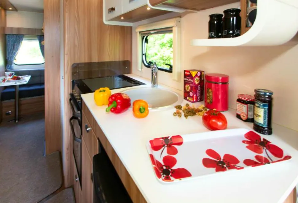 The-kitchen-surface-is-1-01764
