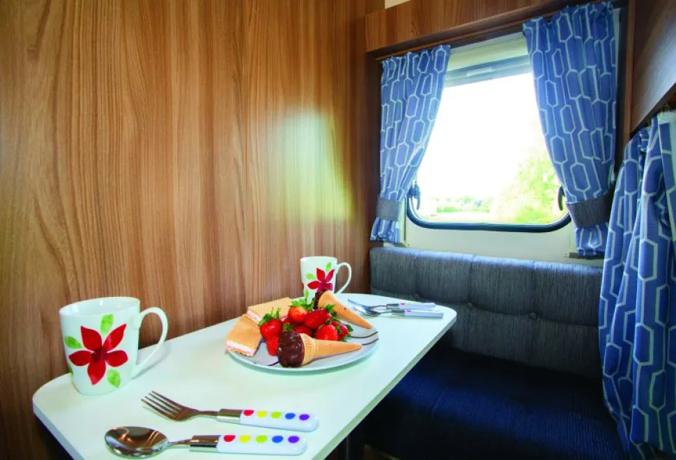 Plety-of-space-for-a-little-feast-at-the-little-people&rsquo;s-table!-98702