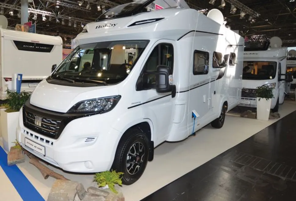 Hobby-Optima-De-Luxe-T70-F-low-profile-motorhome-50989