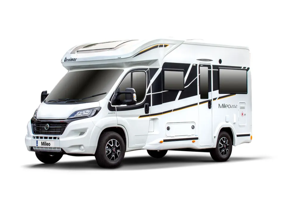 Mileo-202-front-3_4-tinted-windows-75588