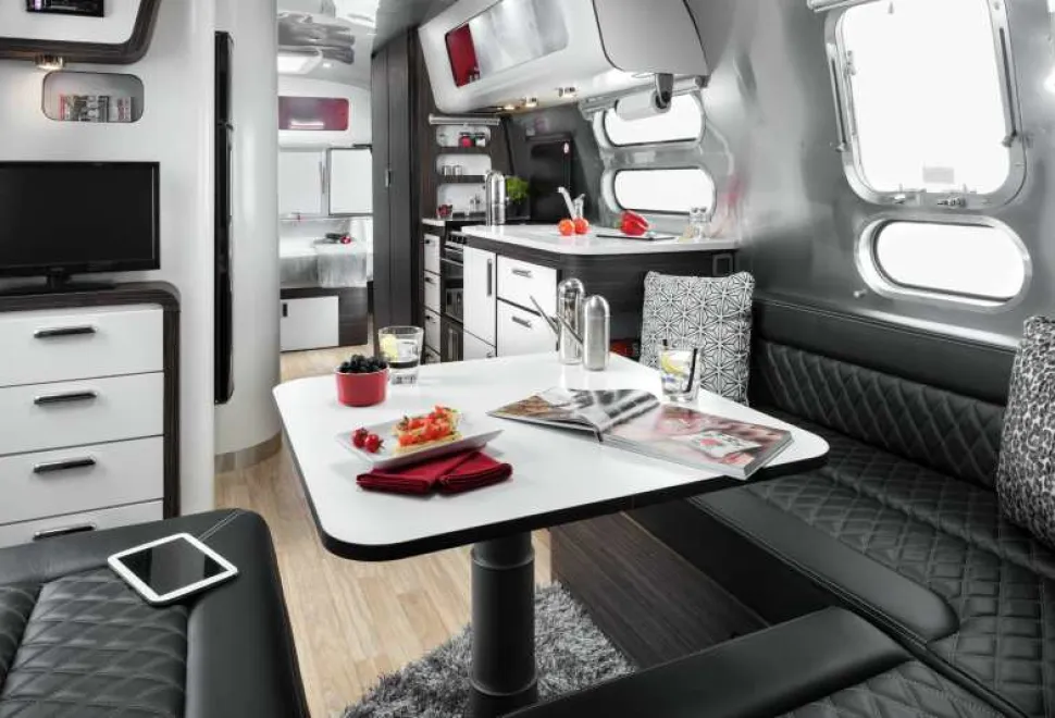 Airstream-Colorado-Freestanding-Dining-Table-02683