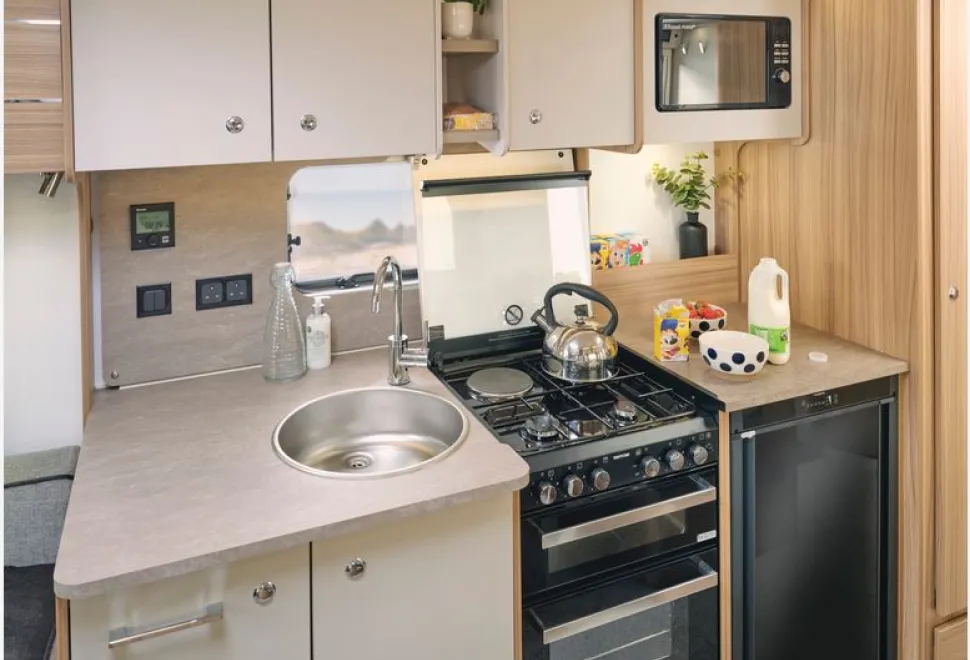 Bailey Pegasus Grande GT75 Ancona caravan kitchen (photo courtesy of Bailey)