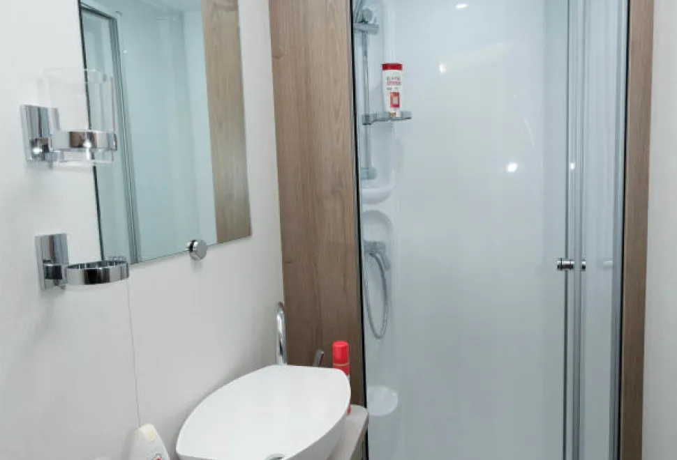 The-shoer-room-is-every-bit-as-one-you&rsquo;d-find-across-the-rear-of-many-caravans-99490