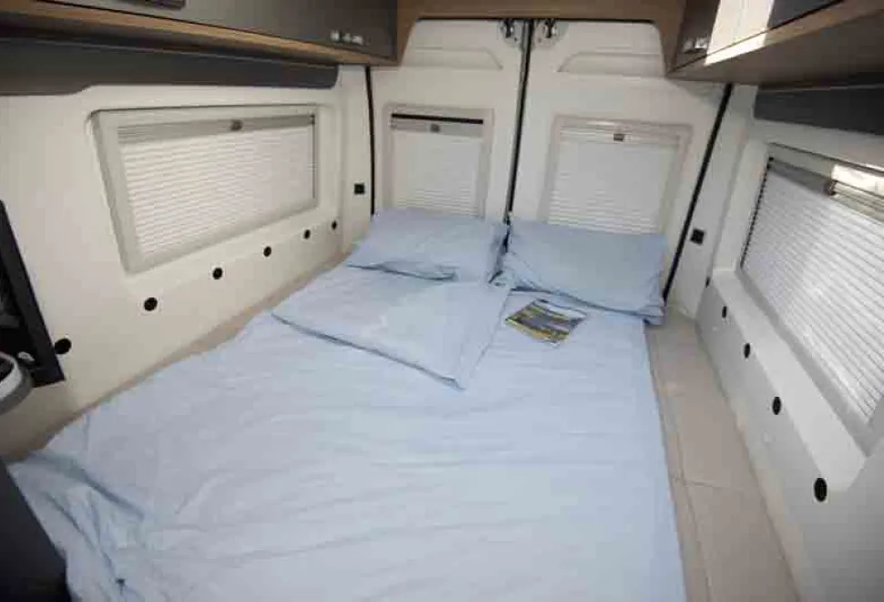 Danbury-Avenir-bed-42443
