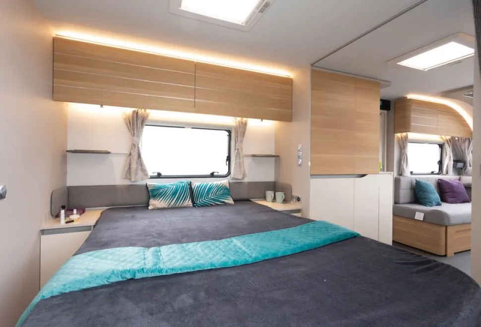The-Adria-Adora-Isonzo-bedroom-89326