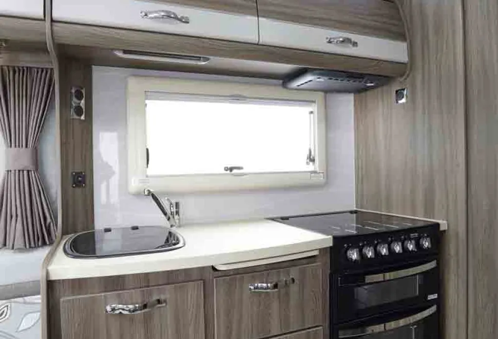 Corinium-FB-kitchen-42318