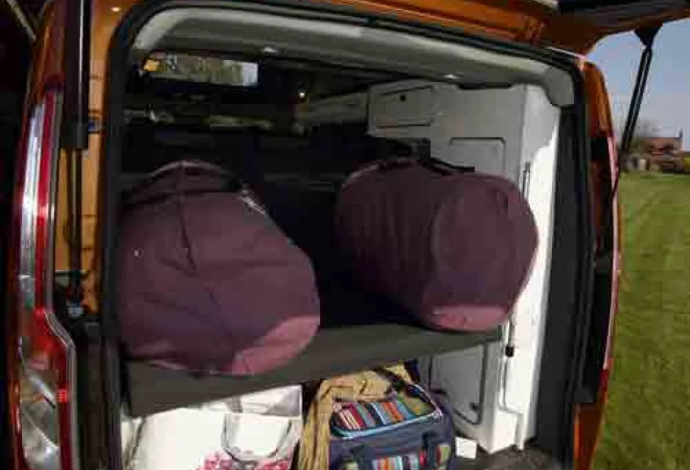 Wellhouse-Summit-luggage-space-07456